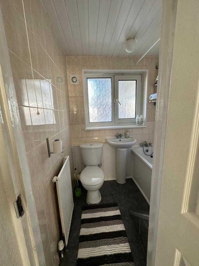 Cozy Room For Single Use Londres Exterior foto